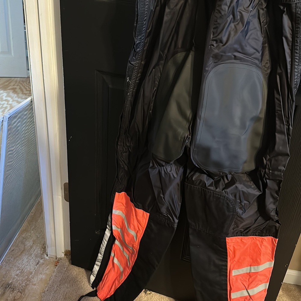 Size large Harley Davidson rain paints and booties - Picture 4 of 7